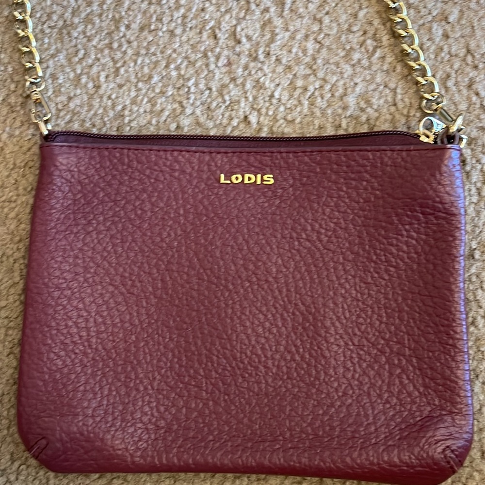 LODIS CROSSBOADY